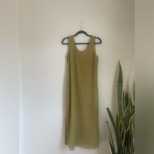 Mid-length green summer dress~